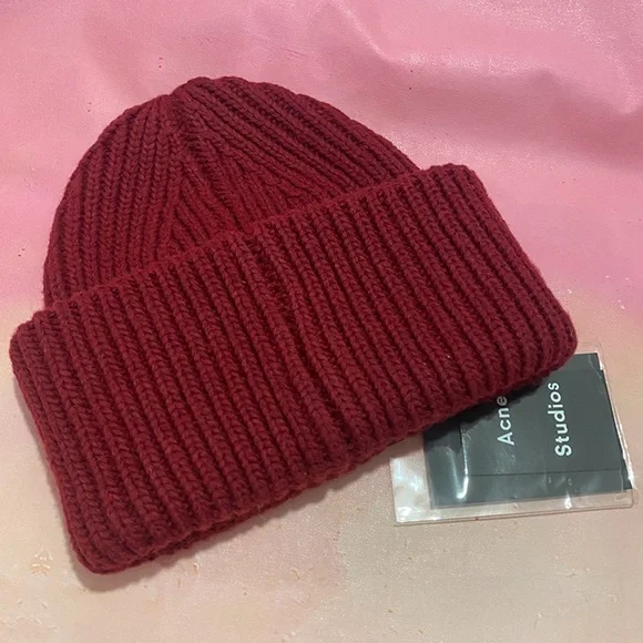 Burgundy Acne Studios Square Smiley Face Knit Hat display picture 2
